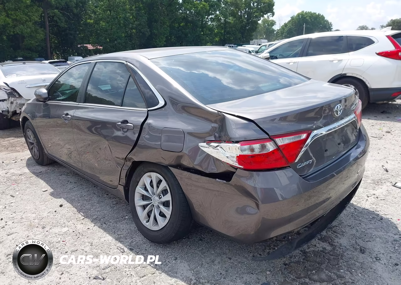 2016 Toyota Camry Le VIN:4T1BF1FK7GU547514 - 6