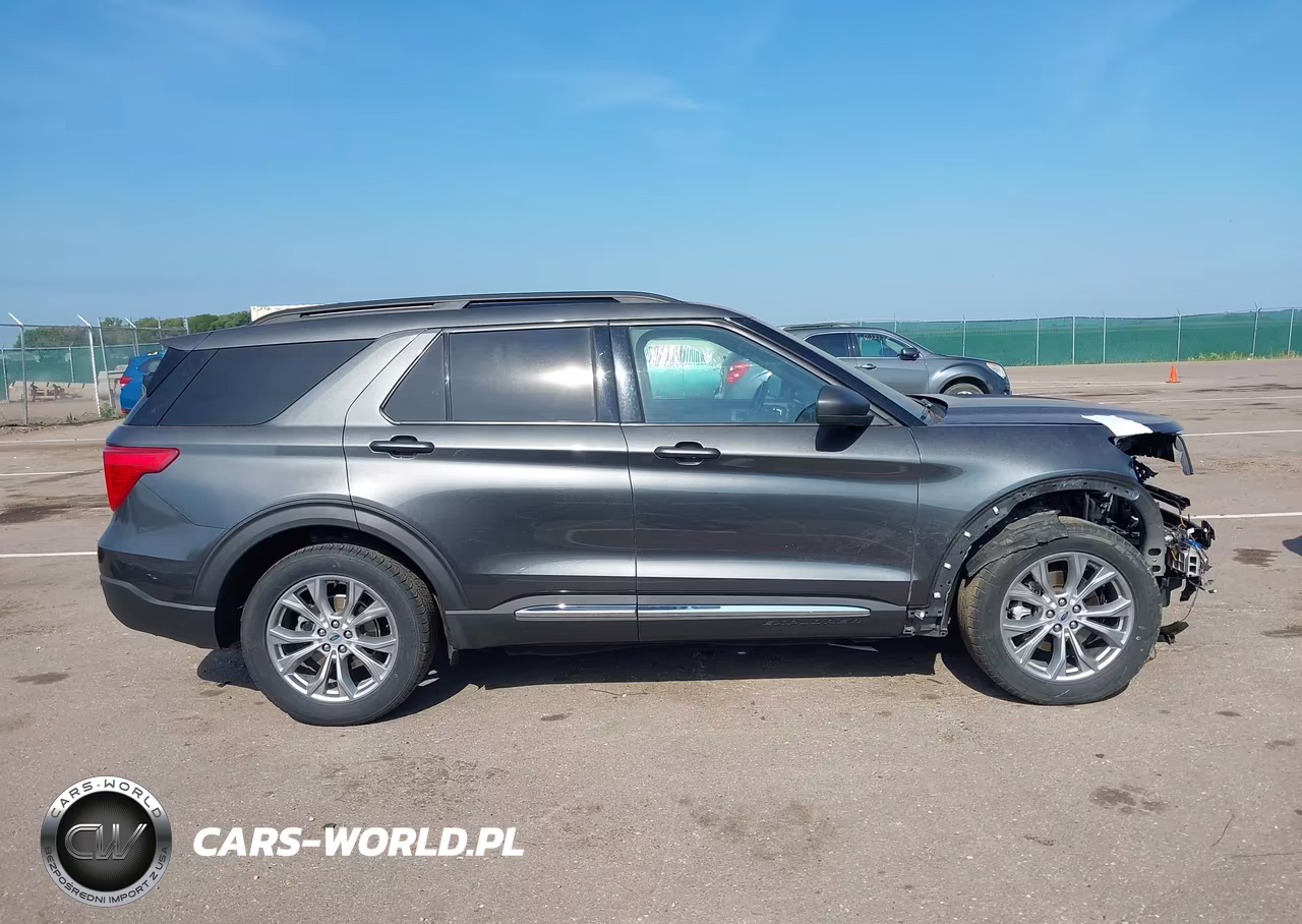 2020 Ford Explorer Xlt VIN:1FMSK8DH8LGB27247 - 14