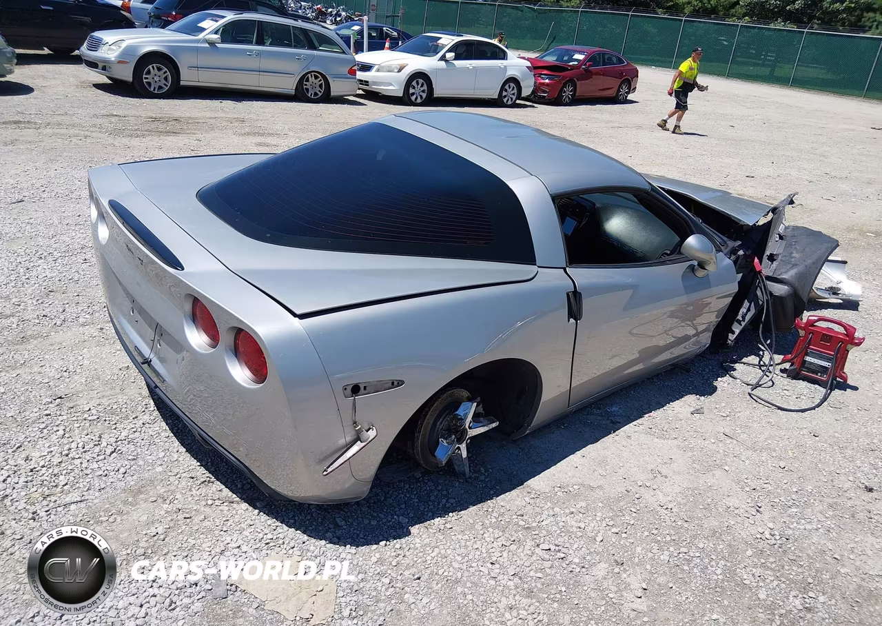 2005 Chevrolet Corvette VIN:1G1YY22UX55126943 - 4