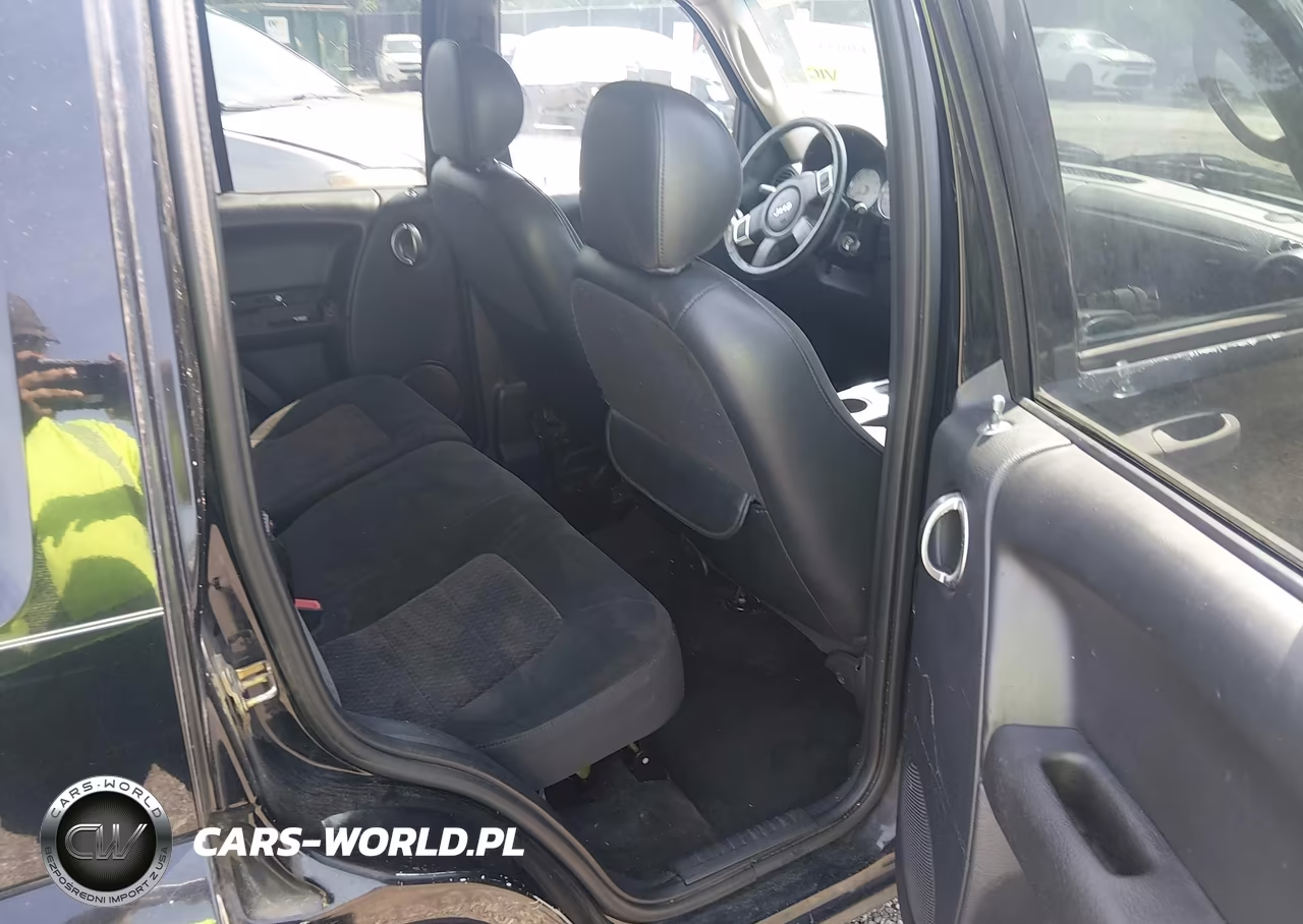2003 Jeep Liberty Limited Edition VIN:1J4GK58K23W616290 - 8
