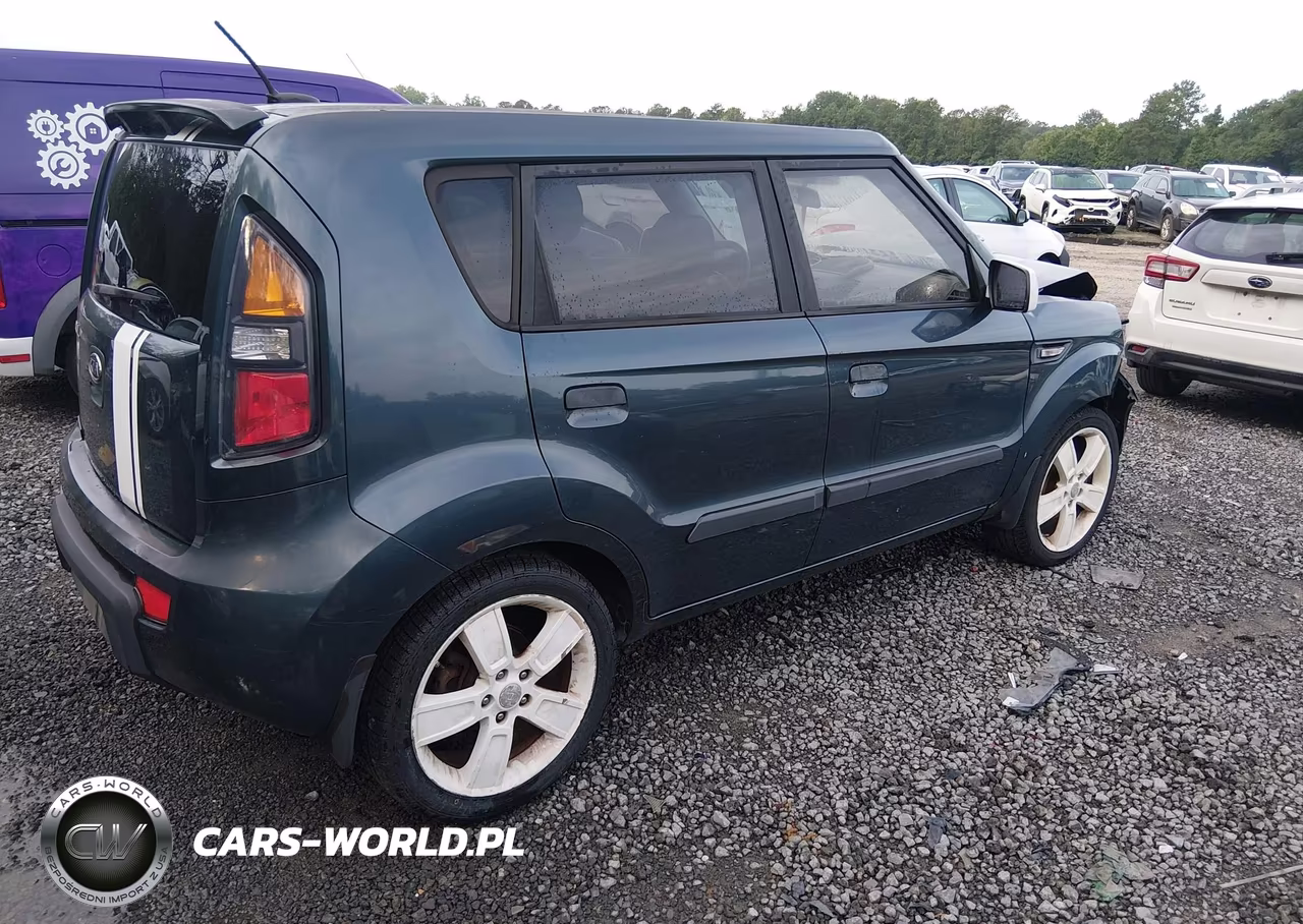 2010 Kia Soul + VIN:KNDJT2A29A7069298 - 4