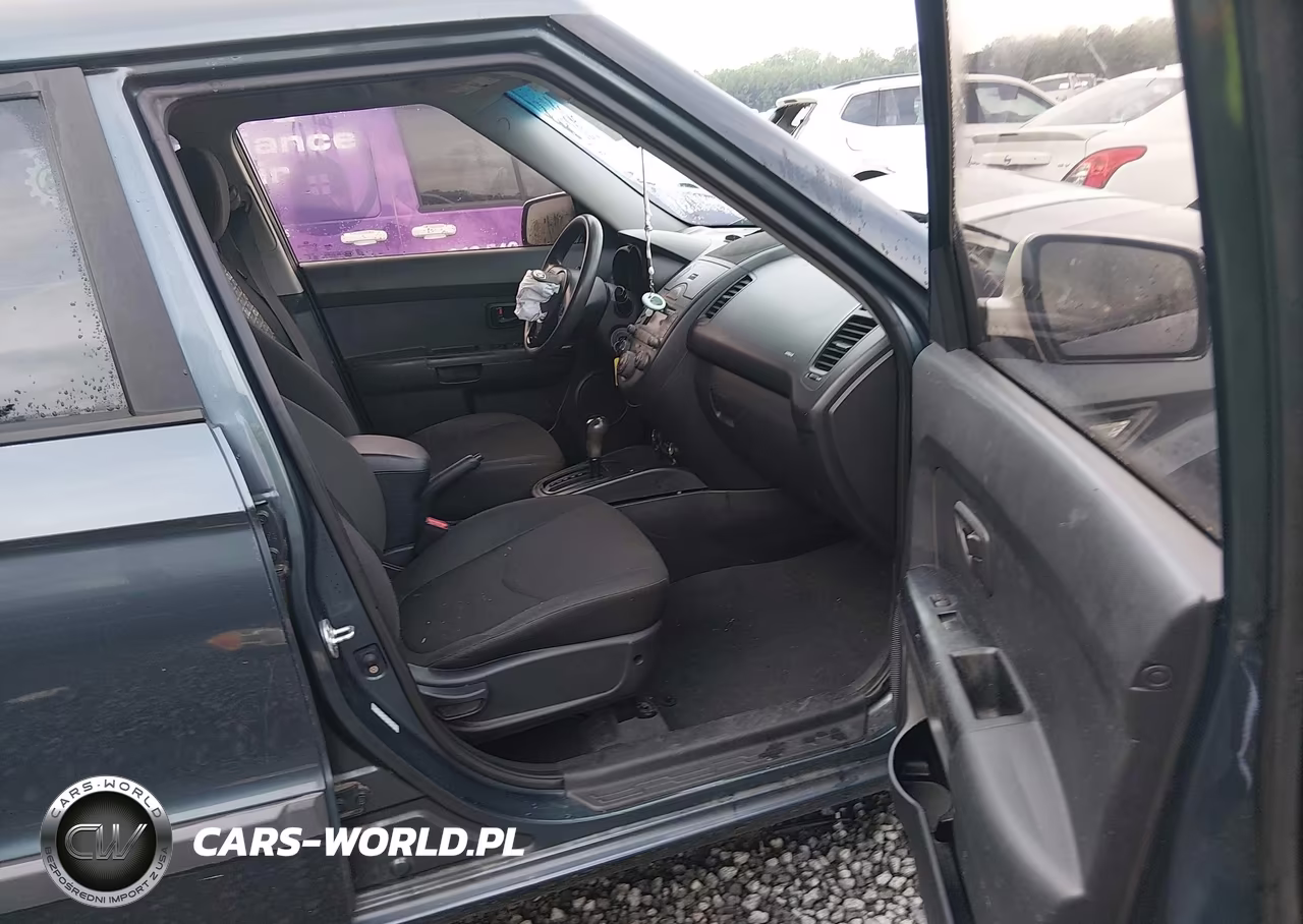 2010 Kia Soul + VIN:KNDJT2A29A7069298 - 5