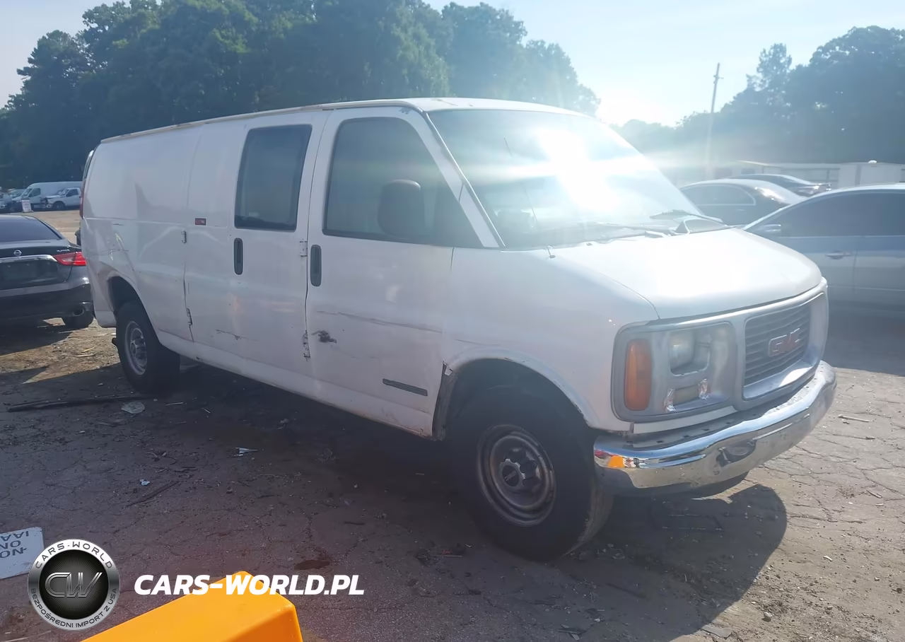 2002 GMC Savana Cargo Van Standard