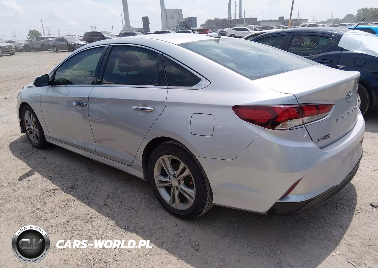 2018 Hyundai Sonata Limited VIN:5NPE34AF5JH662667 - 3