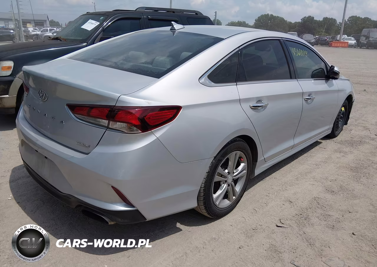 2018 Hyundai Sonata Limited VIN:5NPE34AF5JH662667 - 4