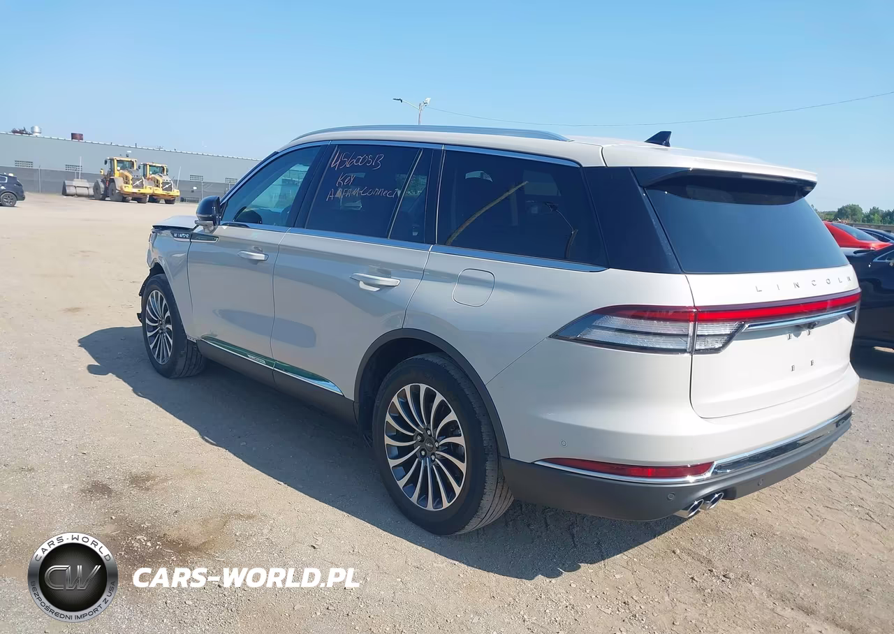 2023 Lincoln Aviator Reserve VIN:5LM5J7XC0PGL02085 - 3