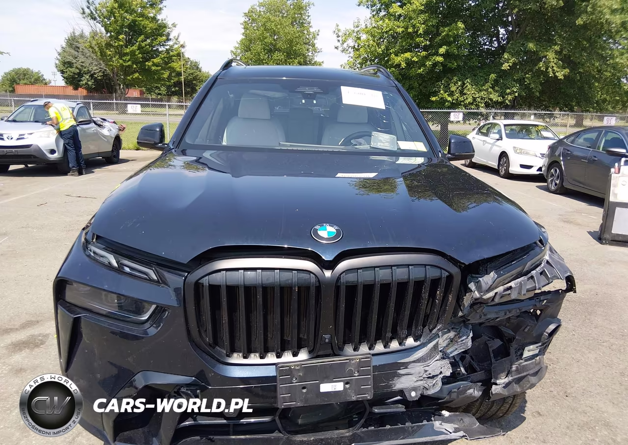 2023 BMW X7 xDrive40I VIN:5UX23EM09P9S07126 - 12
