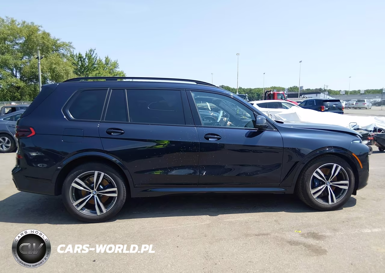 2023 BMW X7 xDrive40I VIN:5UX23EM09P9S07126 - 13