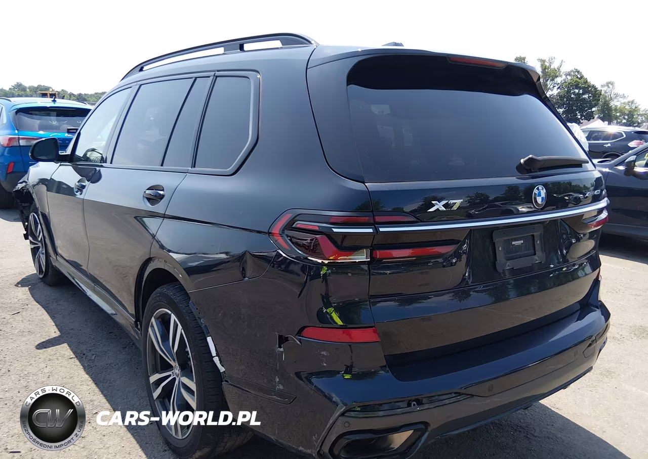 2023 BMW X7 xDrive40I VIN:5UX23EM09P9S07126 - 3