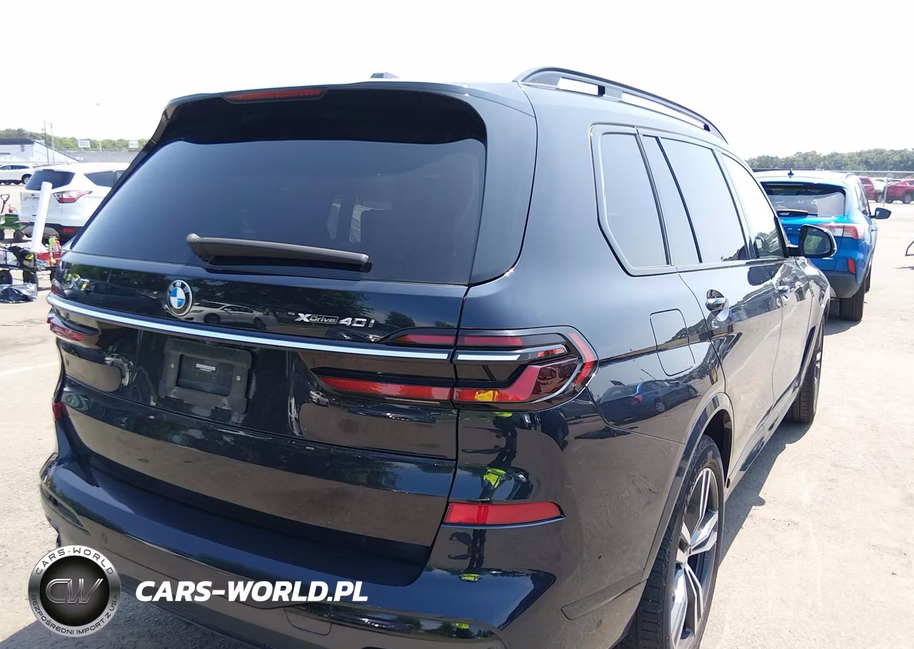 2023 BMW X7 xDrive40I VIN:5UX23EM09P9S07126 - 4