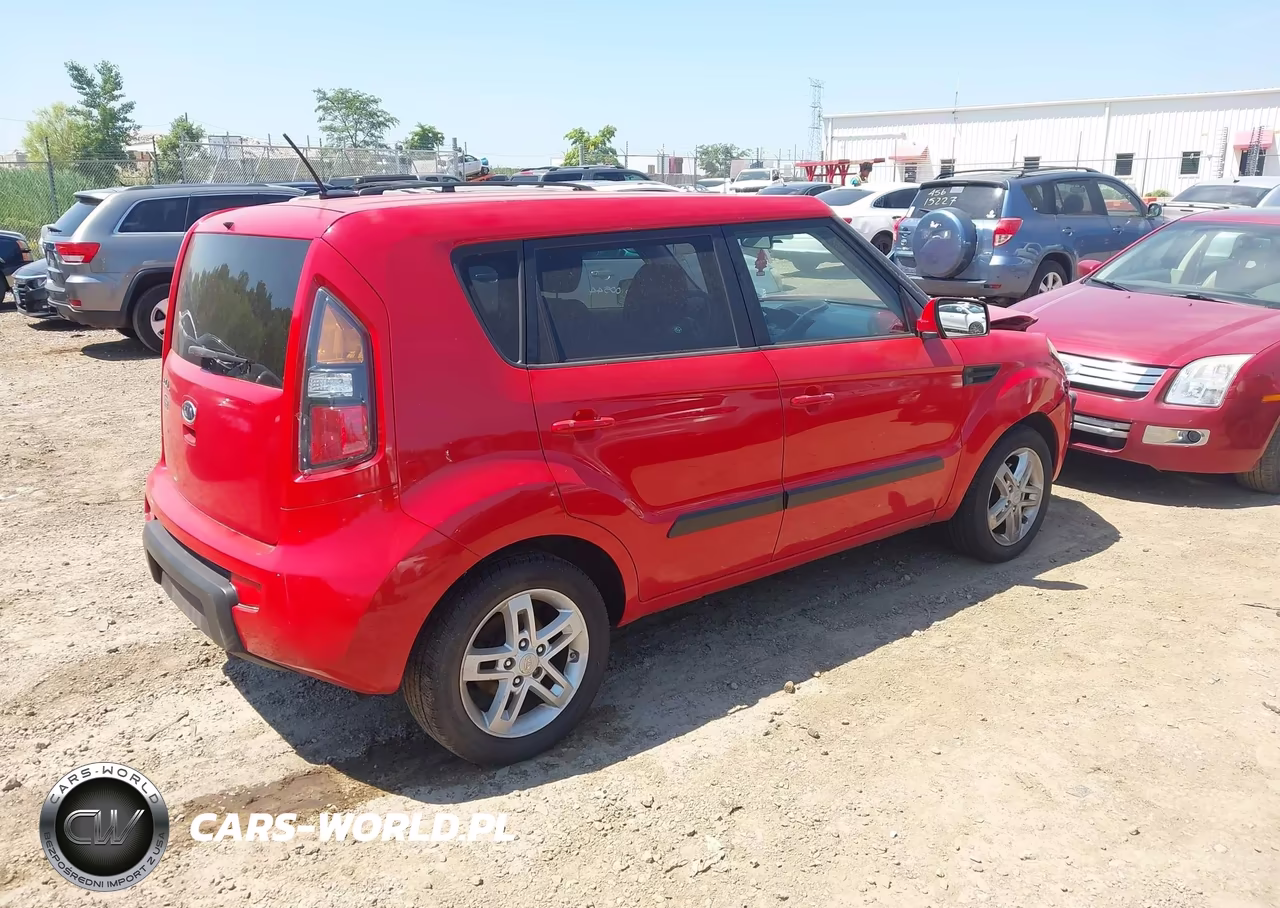 2011 Kia Soul + VIN:KNDJT2A26B7288298 - 4