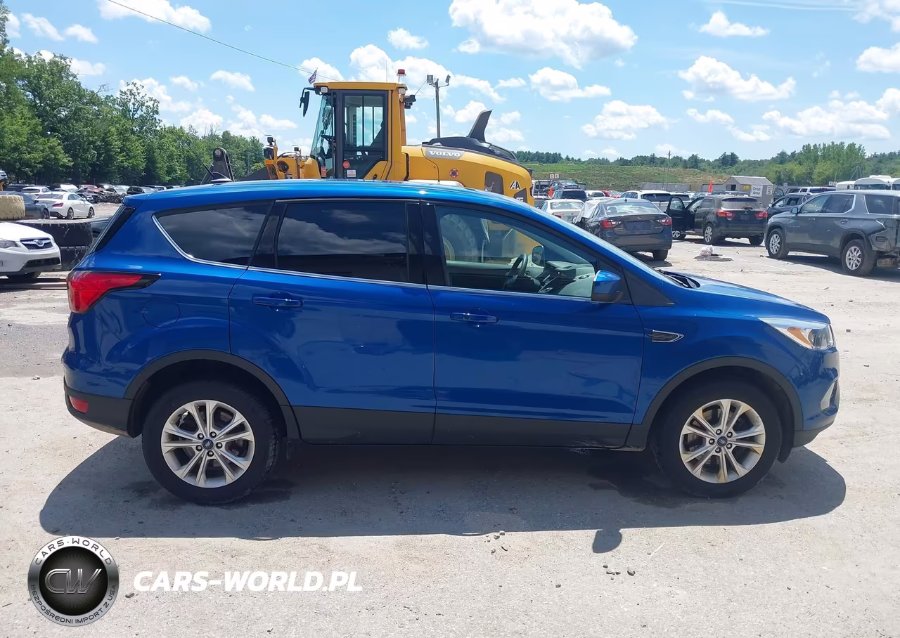2019 Ford Escape Se VIN:1FMCU9GD8KUA80878 - 14