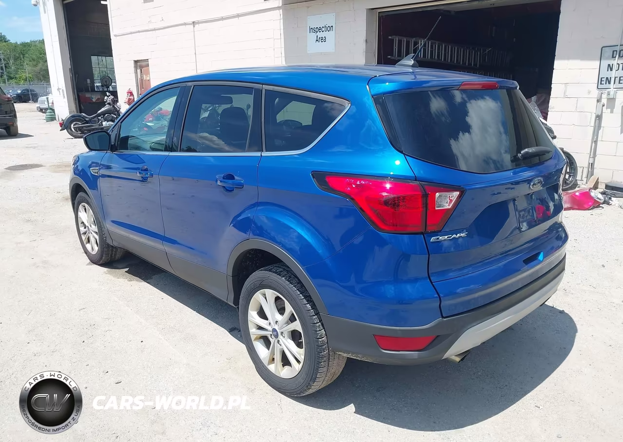 2019 Ford Escape Se VIN:1FMCU9GD8KUA80878 - 3