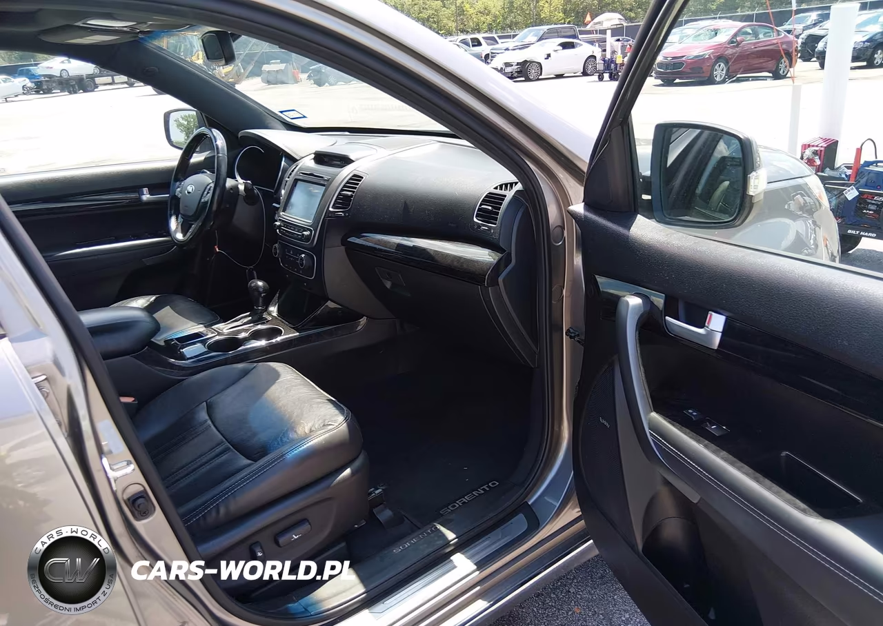 2014 Kia Sorento Limited V6 VIN:5XYKW4A72EG537416 - 5