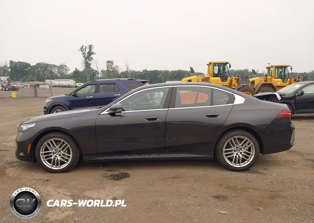 2024 BMW 530I xDrive VIN:WBA53FJ04RCP92810 - 14