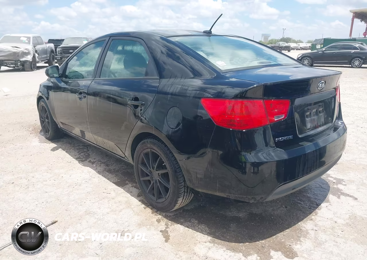 2011 Kia Forte Lx VIN:KNAFT4A25B5433633 - 3