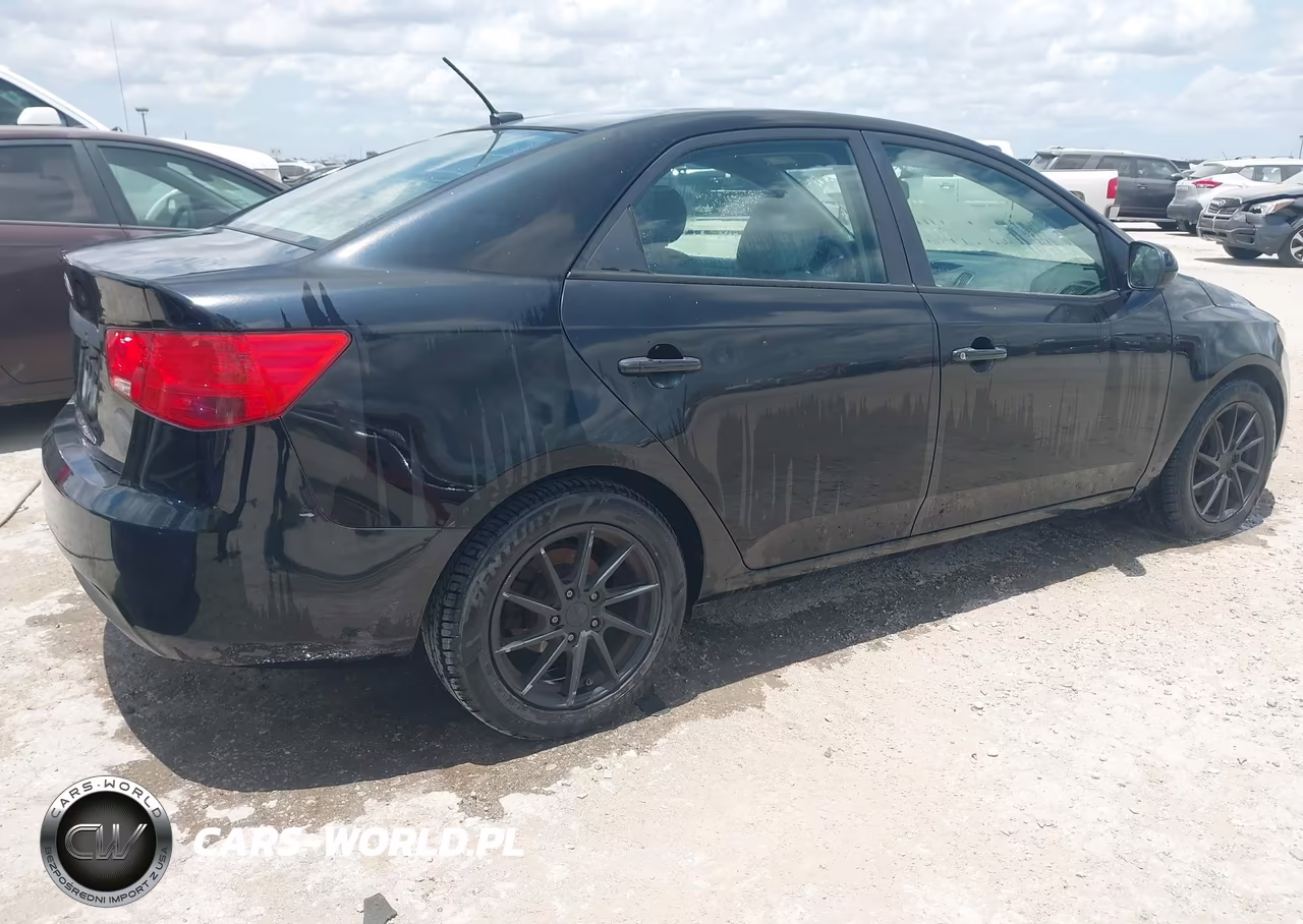 2011 Kia Forte Lx VIN:KNAFT4A25B5433633 - 4