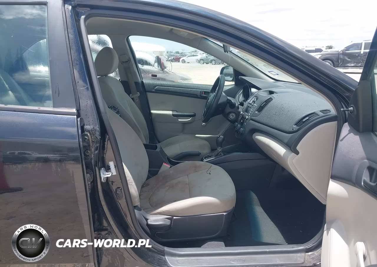 2011 Kia Forte Lx VIN:KNAFT4A25B5433633 - 5
