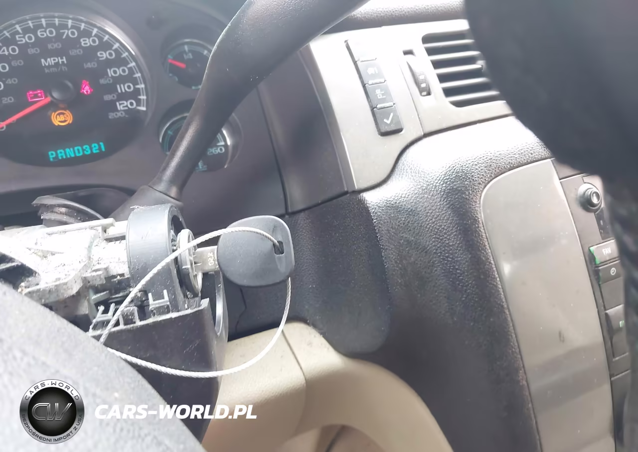 2008 Chevrolet Tahoe Ls VIN:1GNFC13C78R261735 - 11