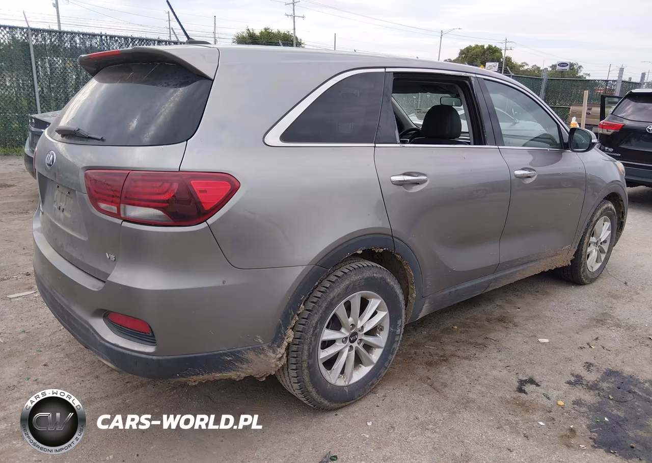 2019 Kia Sorento 3.3L Lx VIN:5XYPGDA56KG492171 - 4