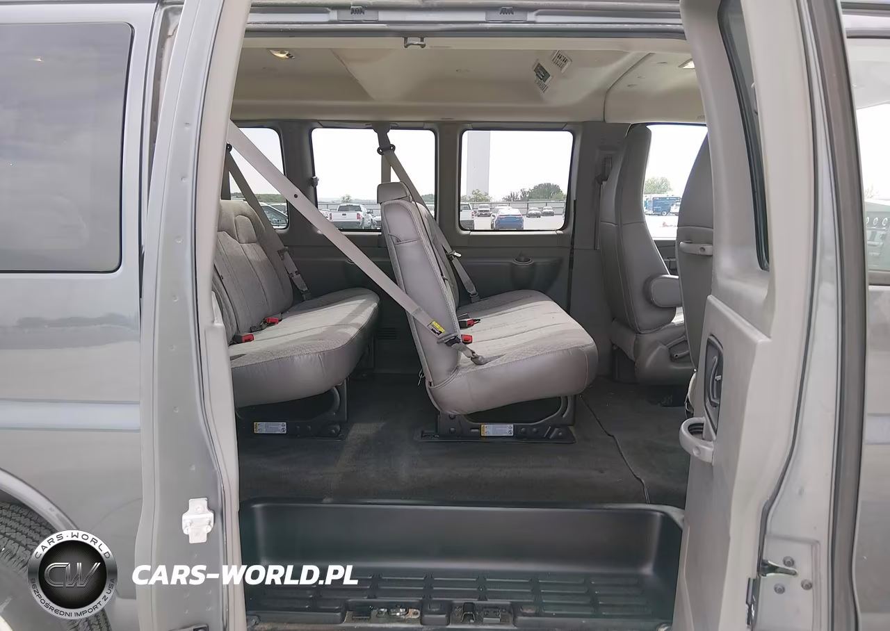 2016 Chevrolet Express 2500 Ls VIN:1GAWGEFF9G1315309 - 8