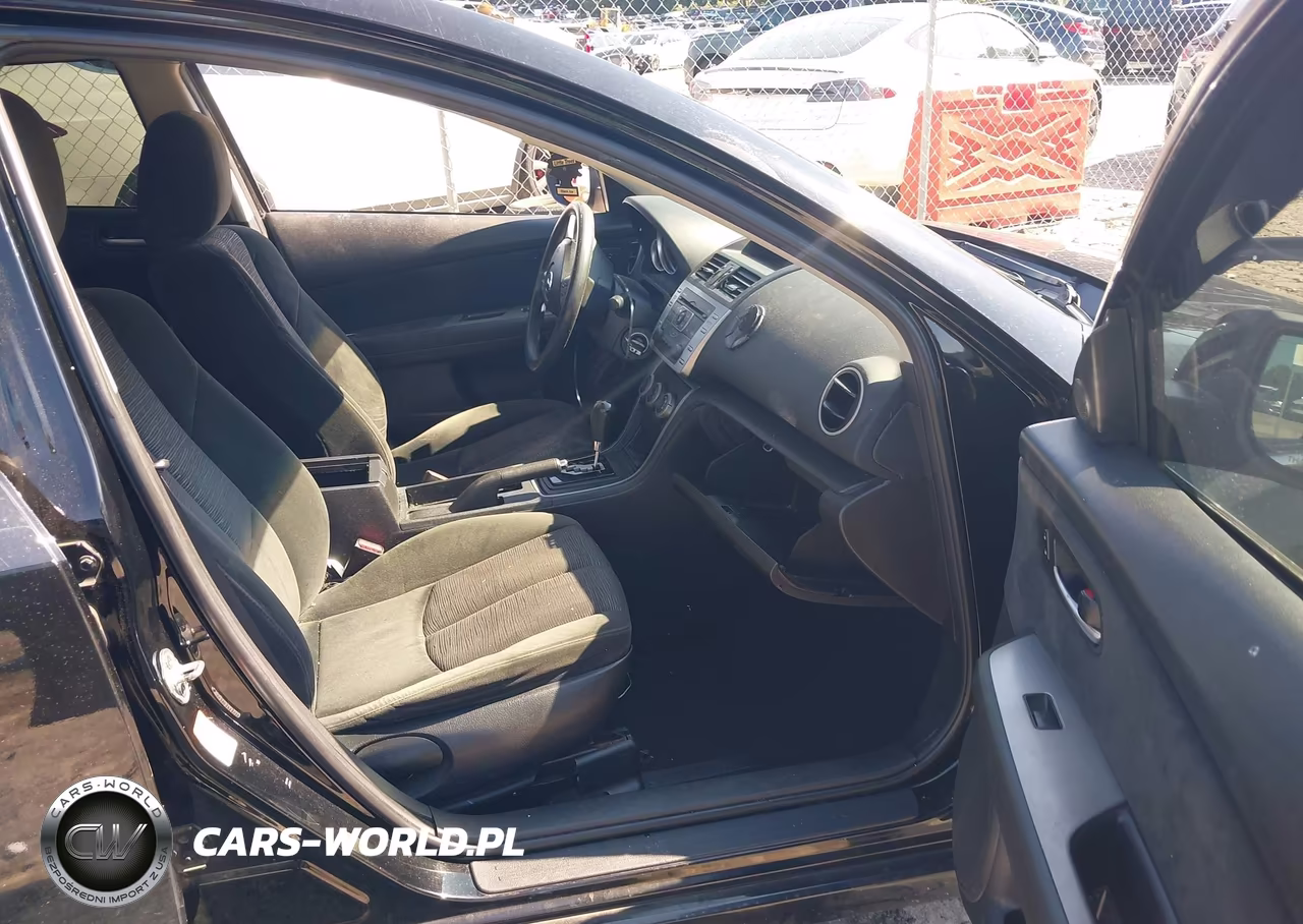 2009 Mazda Mazda6 I Sport VIN:1YVHP81A095M18413 - 5