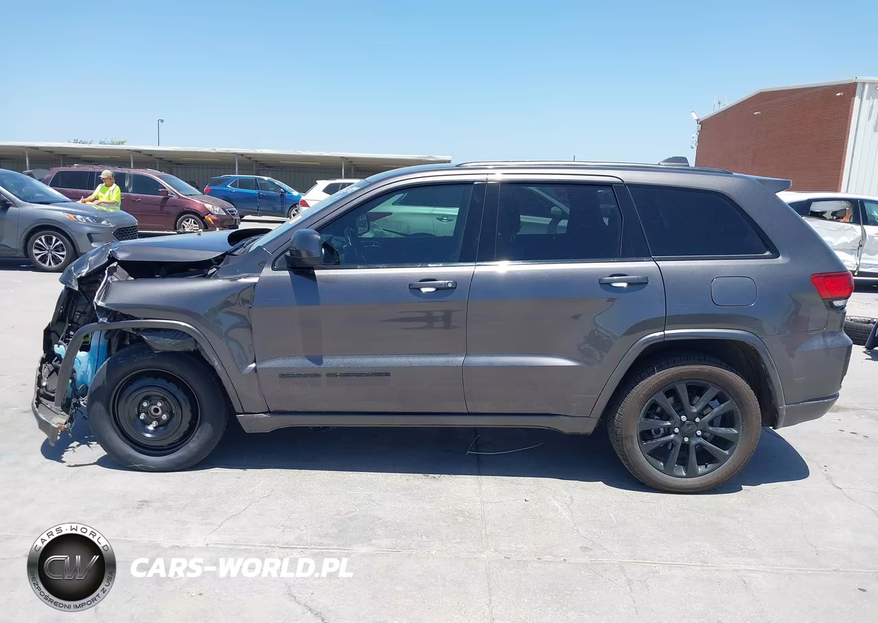 2019 Jeep Grand Cherokee Altitude 4X2 VIN:1C4RJEAG5KC597581 - 15
