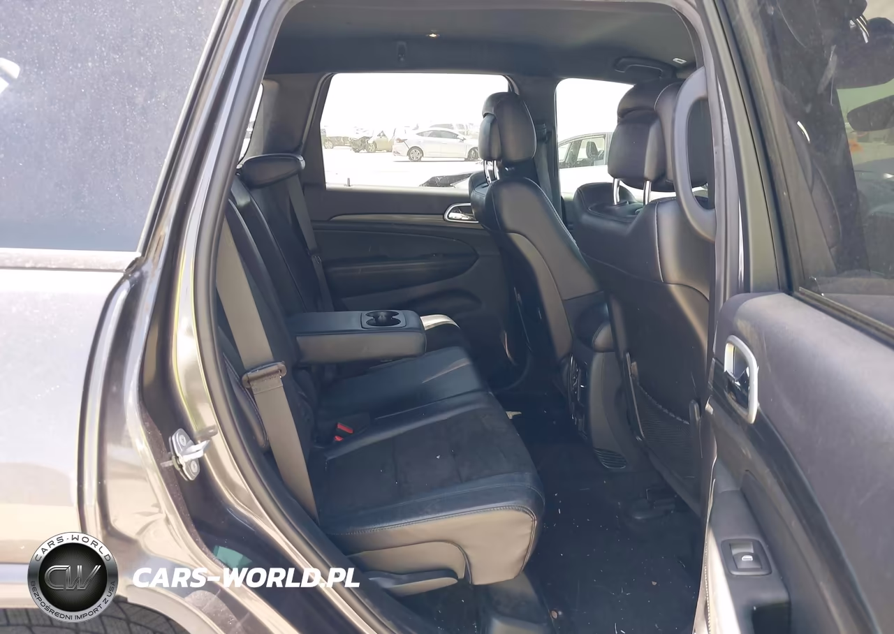 2019 Jeep Grand Cherokee Altitude 4X2 VIN:1C4RJEAG5KC597581 - 8