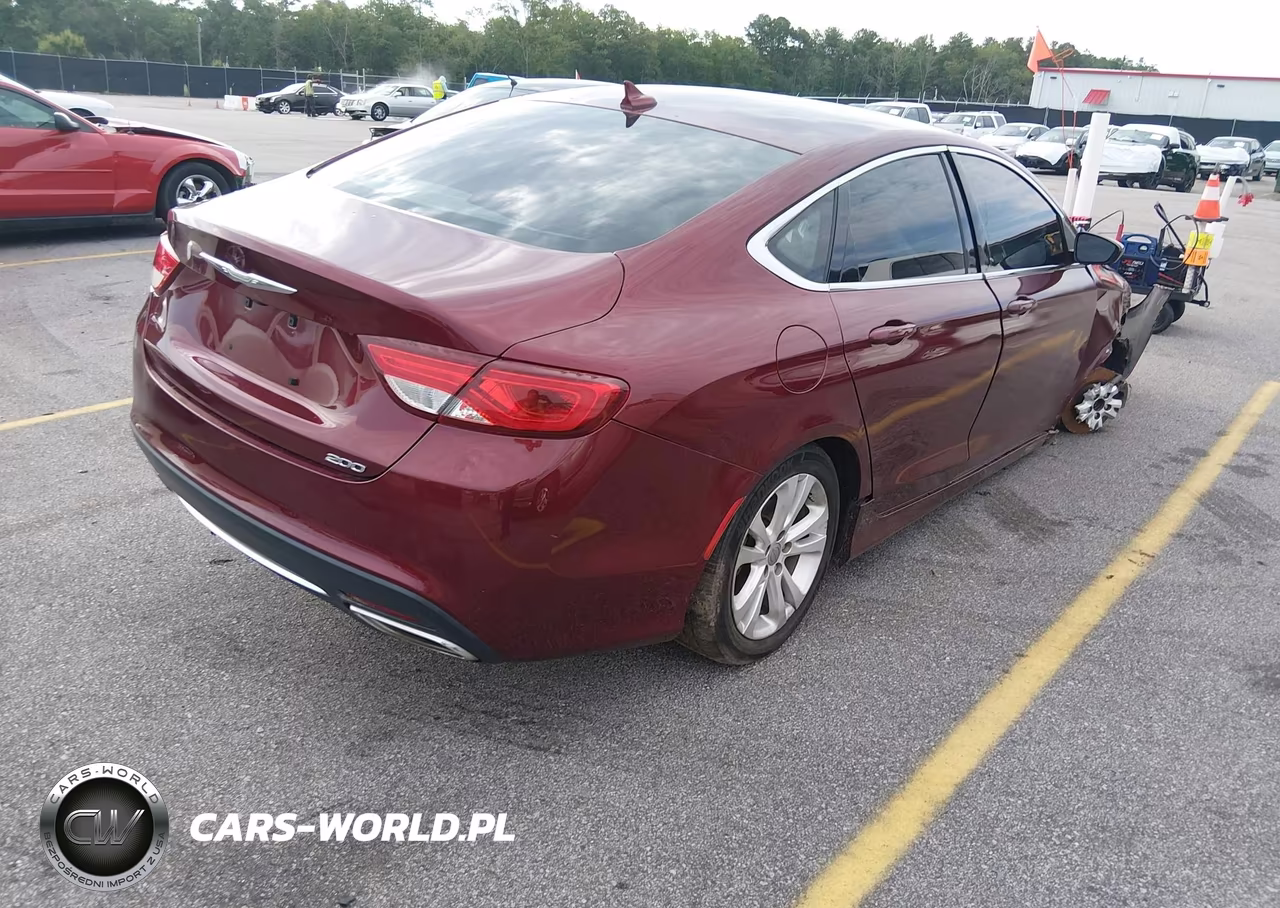 2017 Chrysler 200 Limited Platinum VIN:1C3CCCAGXHN503247 - 4