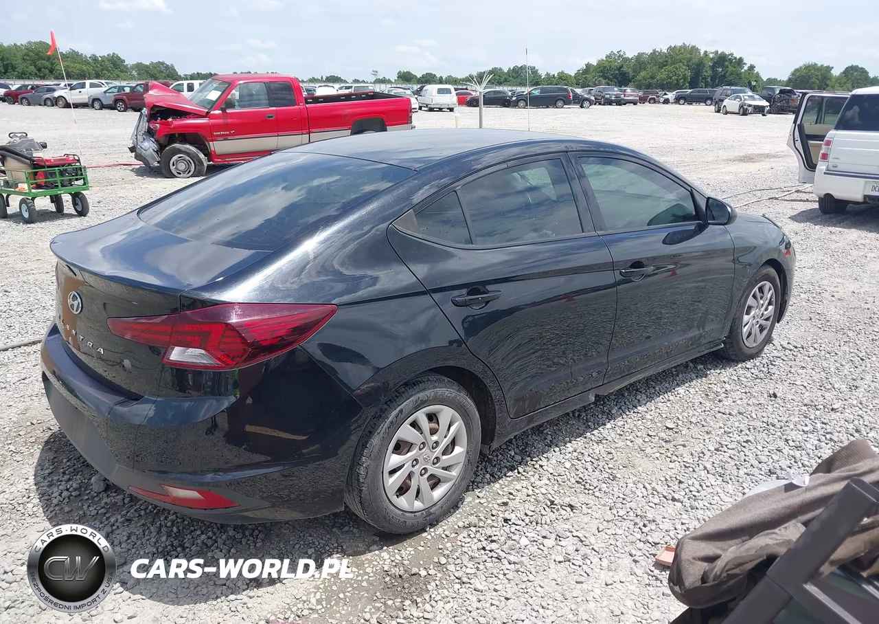 2019 Hyundai Elantra Se VIN:5NPD74LF4KH494017 - 4