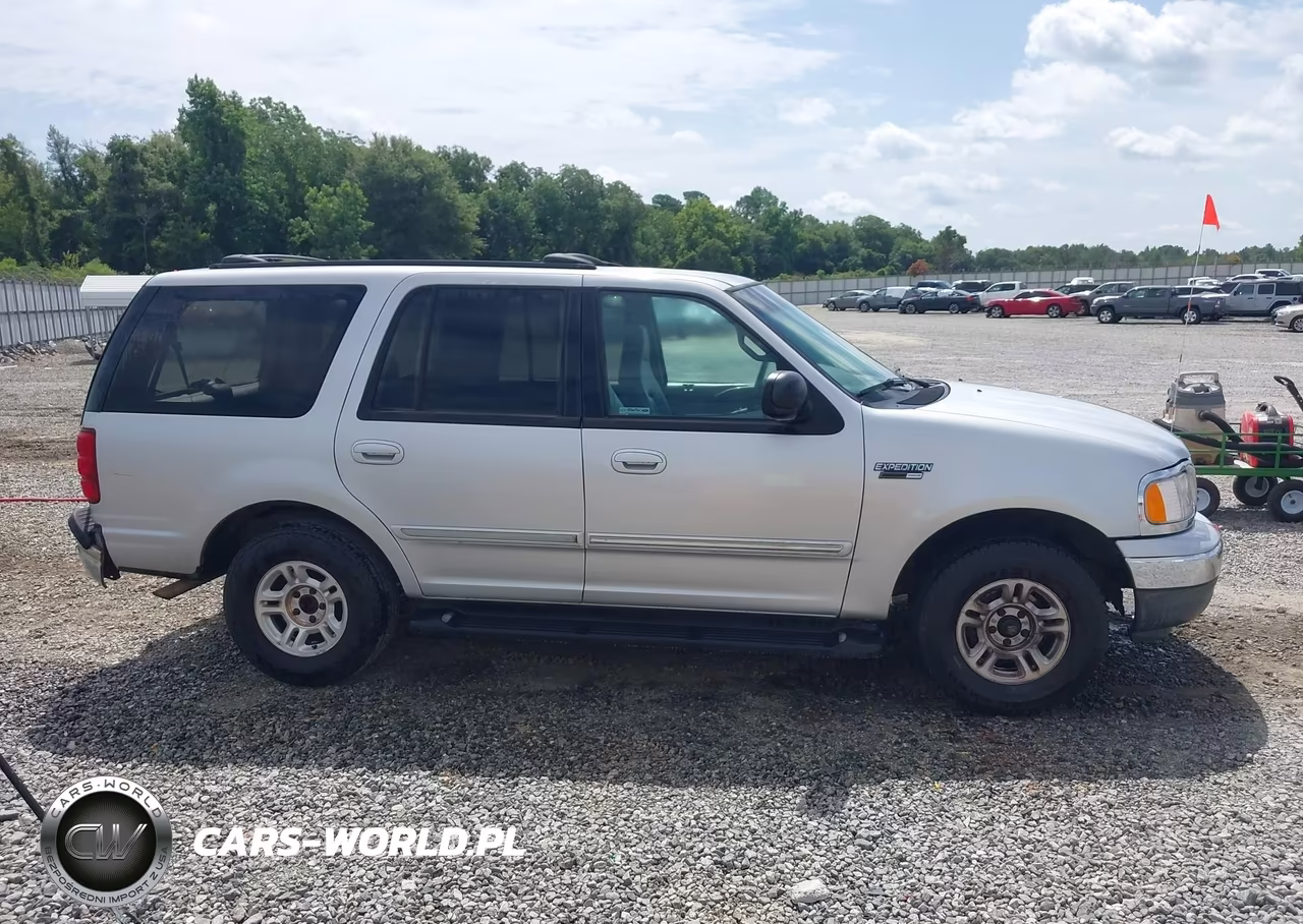 2000 Ford Expedition Xlt VIN:1FMRU1566YLA21441 - 13