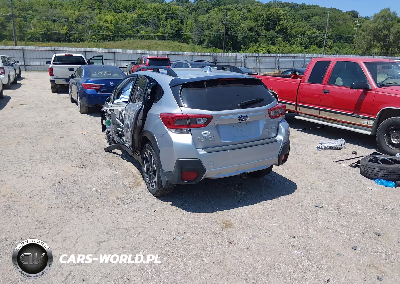 2022 Subaru Crosstrek Limited VIN:JF2GTHMC4N8232944 - 3
