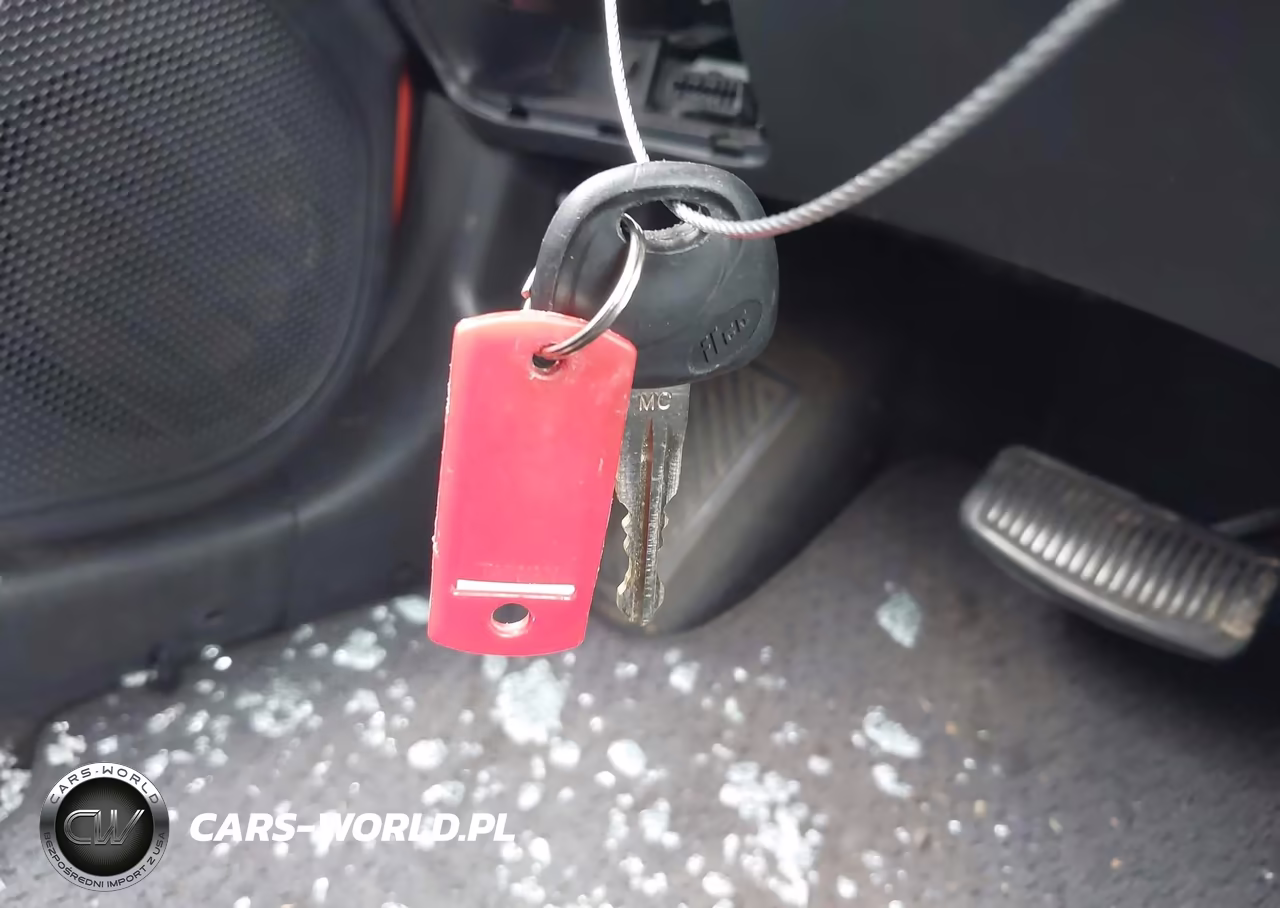 2009 Hyundai Accent Gs VIN:KMHCM36C19U139186 - 11