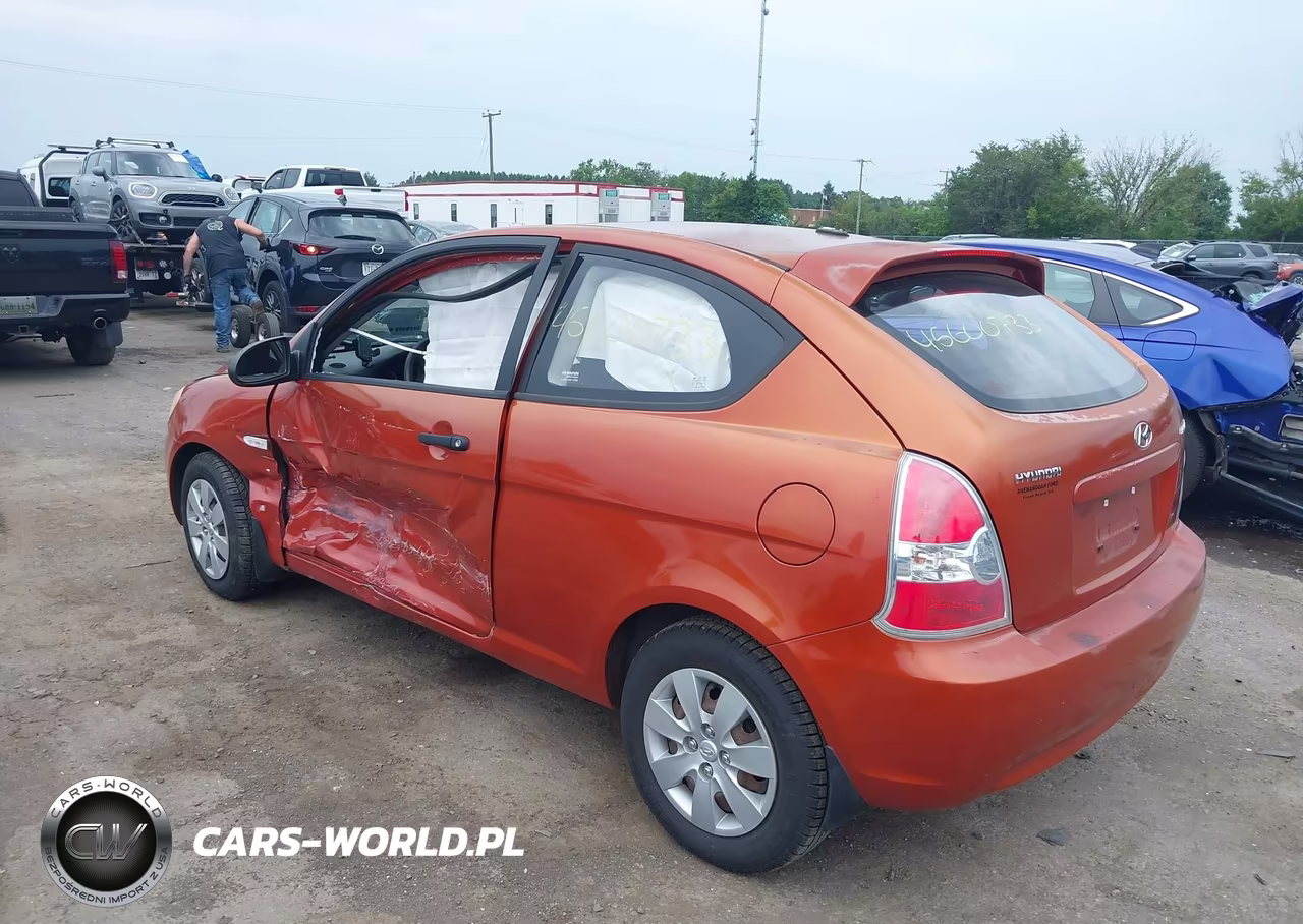 2009 Hyundai Accent Gs VIN:KMHCM36C19U139186 - 3