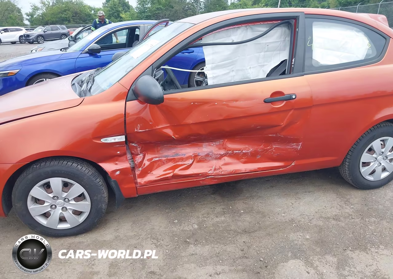 2009 Hyundai Accent Gs VIN:KMHCM36C19U139186 - 6