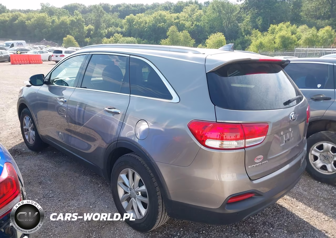 2018 Kia Sorento 2.4L Lx VIN:5XYPG4A30JG412179 - 3