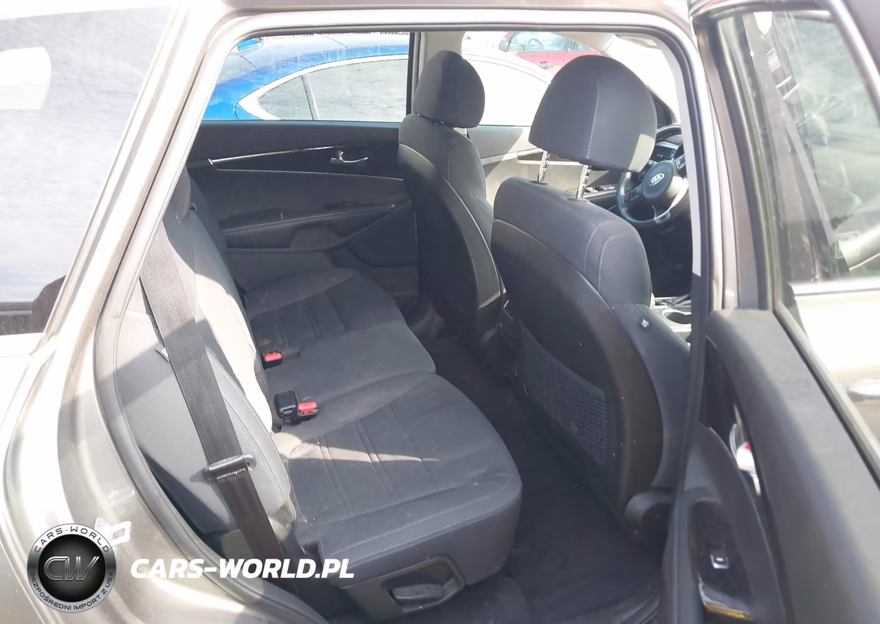 2018 Kia Sorento 2.4L Lx VIN:5XYPG4A30JG412179 - 8