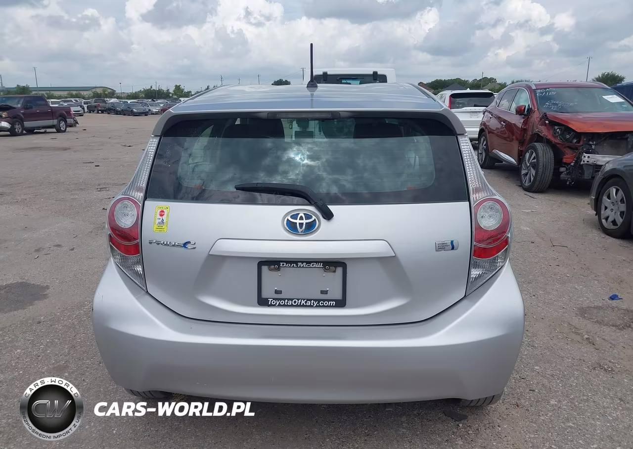 2013 Toyota Prius C Two VIN:JTDKDTB32D1531786 - 15