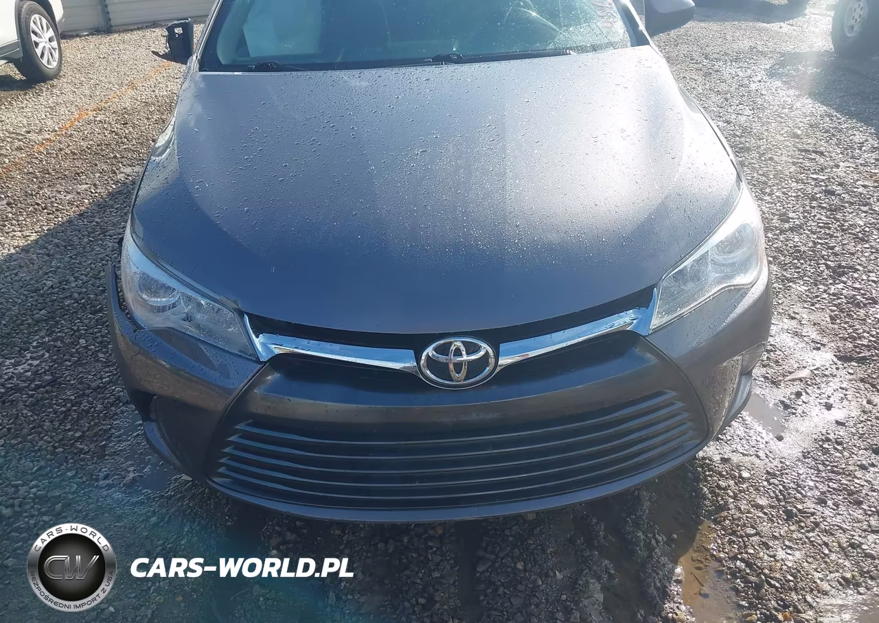 2016 Toyota Camry Le VIN:4T1BF1FK3GU161673 - 12