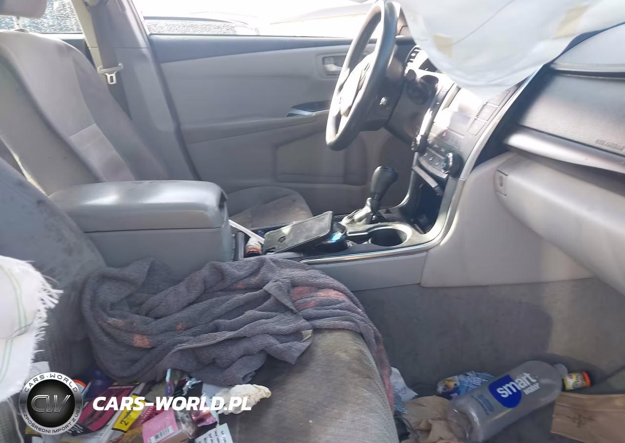 2016 Toyota Camry Le VIN:4T1BF1FK3GU161673 - 5