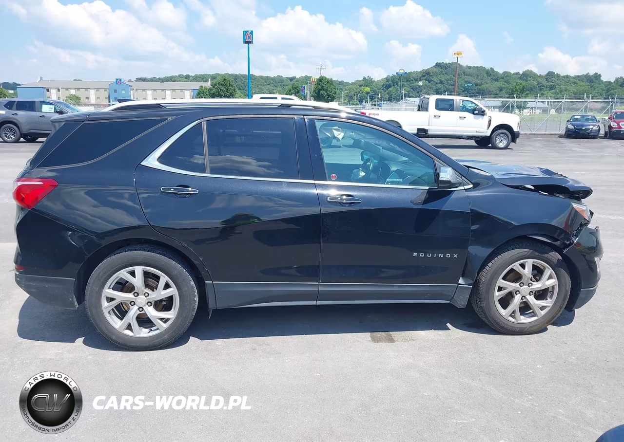 2018 Chevrolet Equinox Premier VIN:2GNAXVEV6J6184796 - 13