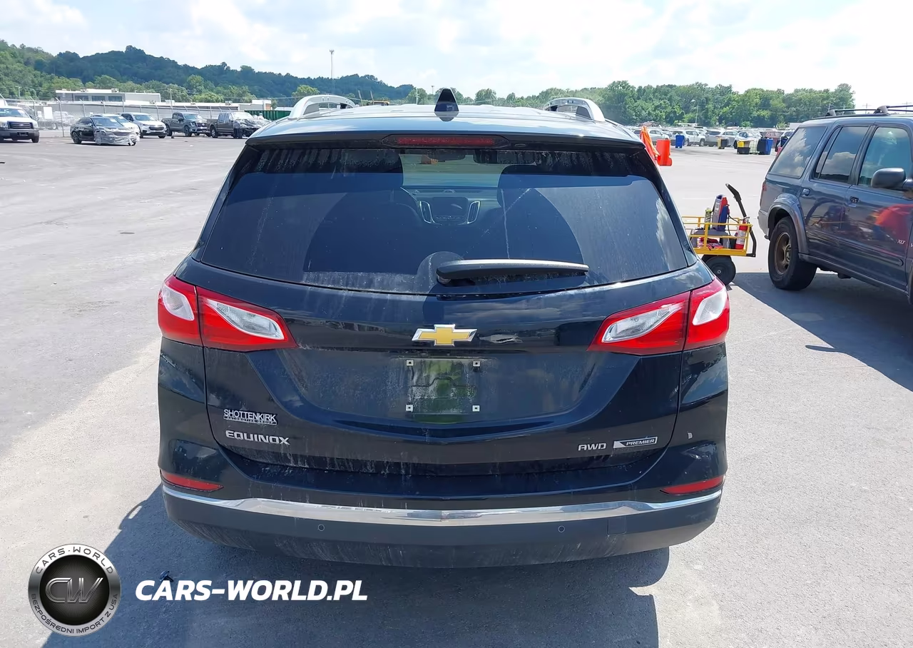 2018 Chevrolet Equinox Premier VIN:2GNAXVEV6J6184796 - 16