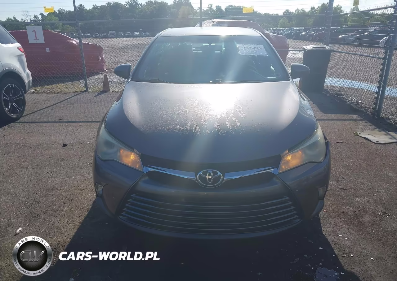 2015 Toyota Camry Le VIN:4T4BF1FK8FR491975 - 12