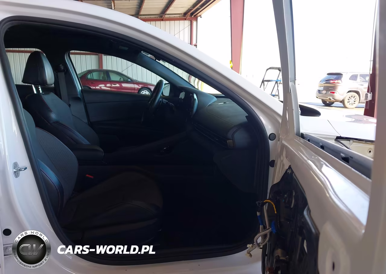 2021 Hyundai Elantra N Line VIN:KMHLR4AF3MU147369 - 5