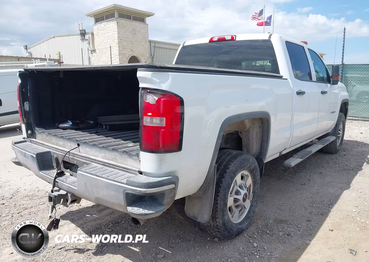 2018 GMC Sierra 2500Hd VIN:1GT12REG4JF254740 - 4