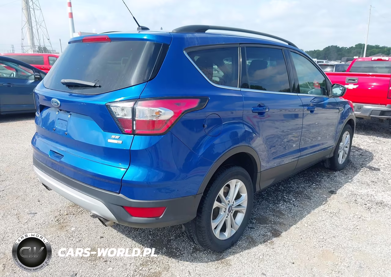 2018 Ford Escape Se VIN:1FMCU9GD9JUD08823 - 4
