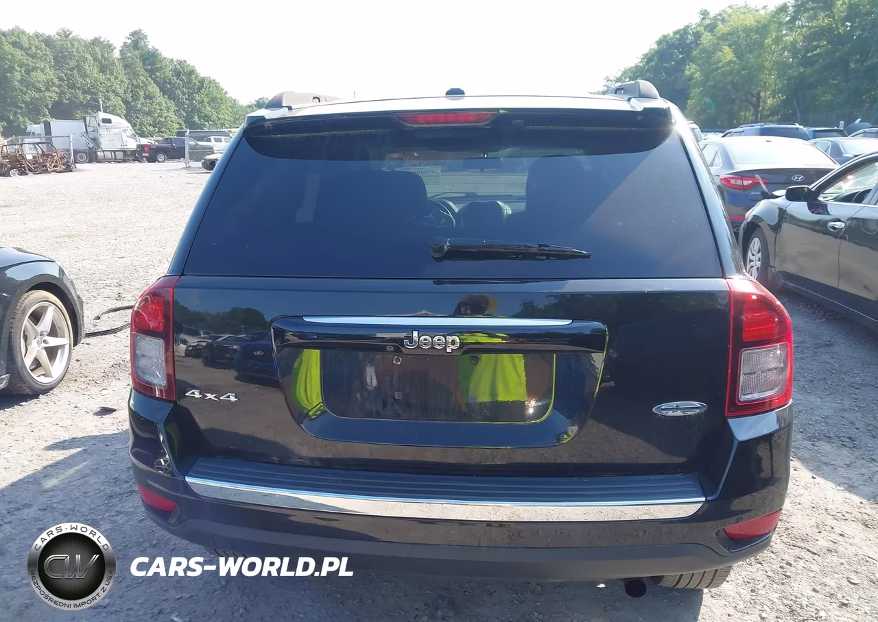 2015 Jeep Compass High Altitude Edition VIN:1C4NJDEB6FD370746 - 16