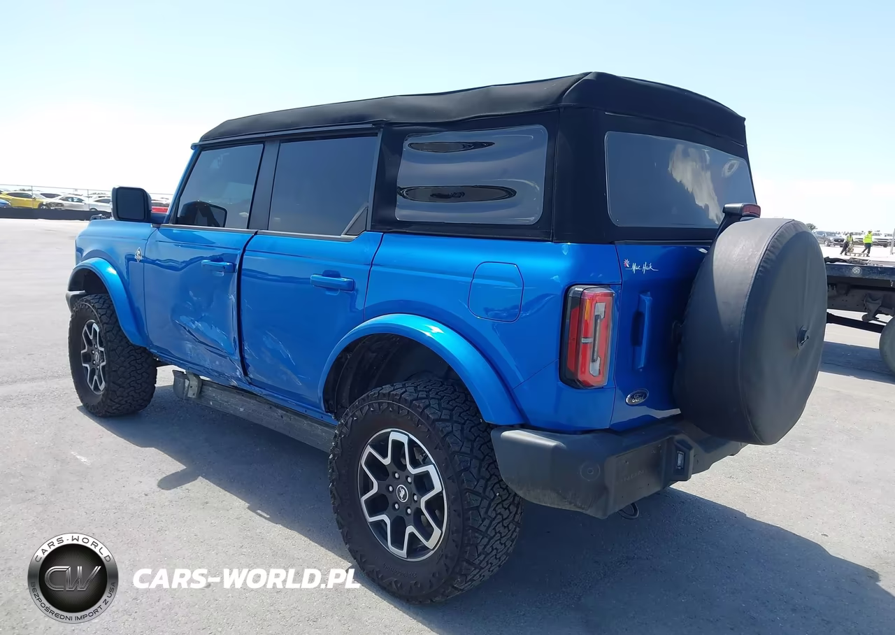 2023 Ford Bronco Outer Banks VIN:1FMDE5BH0PLB92723 - 3