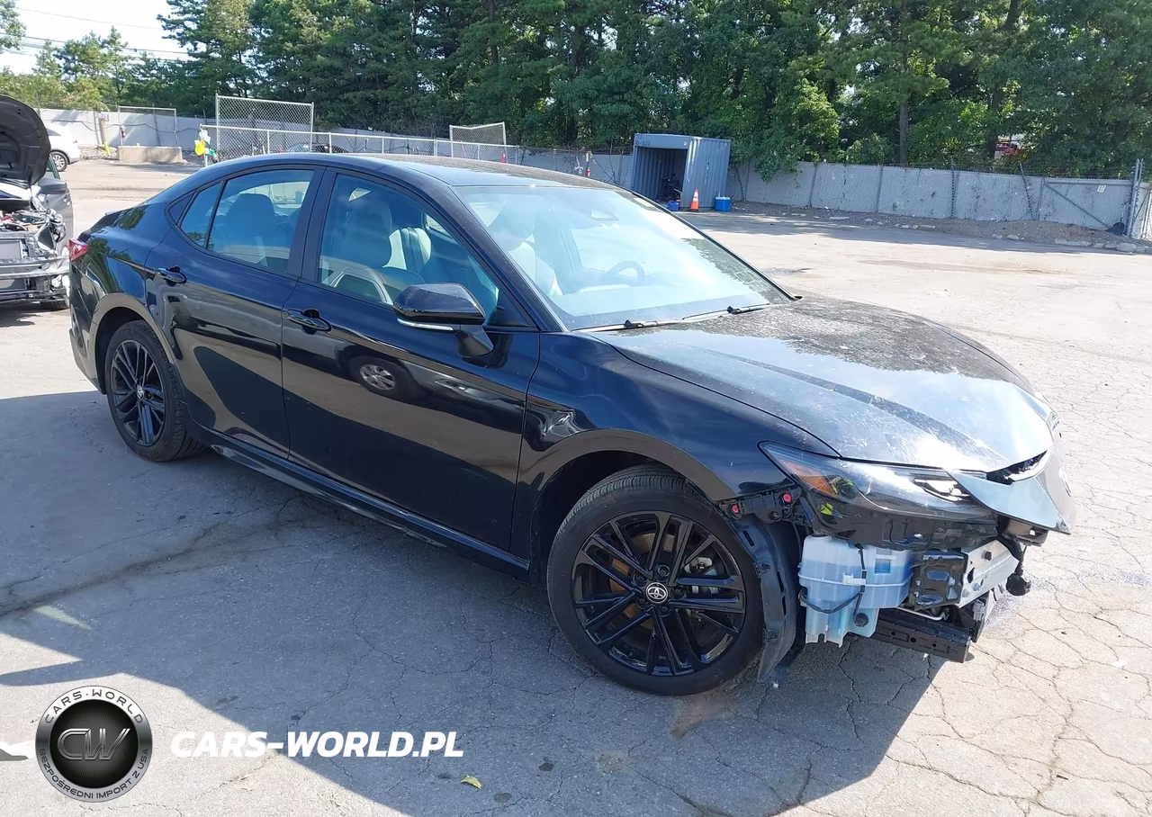 2025 Toyota Camry Se – zdjęcie 1 z 18