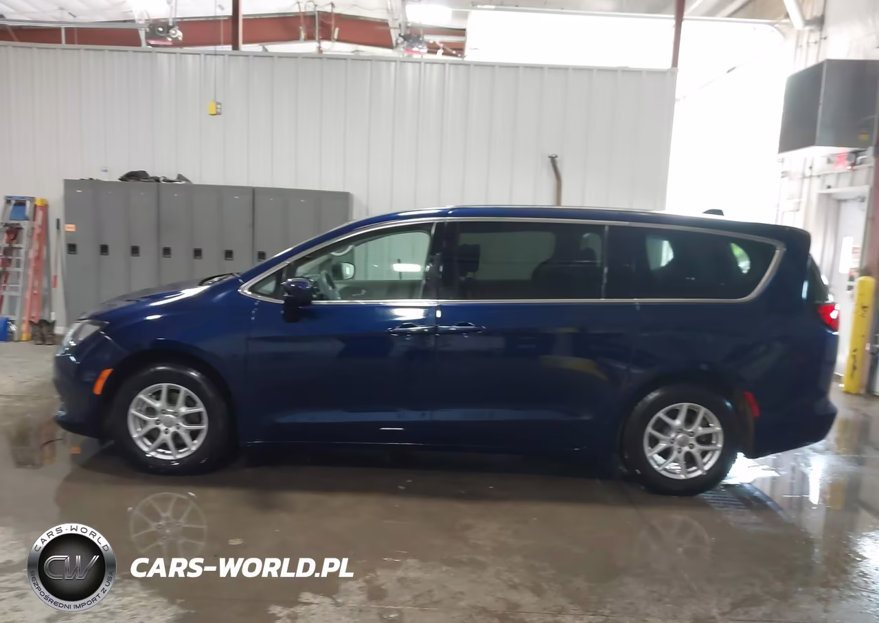 2020 Chrysler Voyager Lx VIN:2C4RC1CG7LR245417 - 19